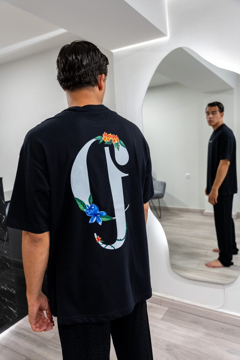 "CT" LIMITED EDITION OVERSIZED T-SHIRT BLACK